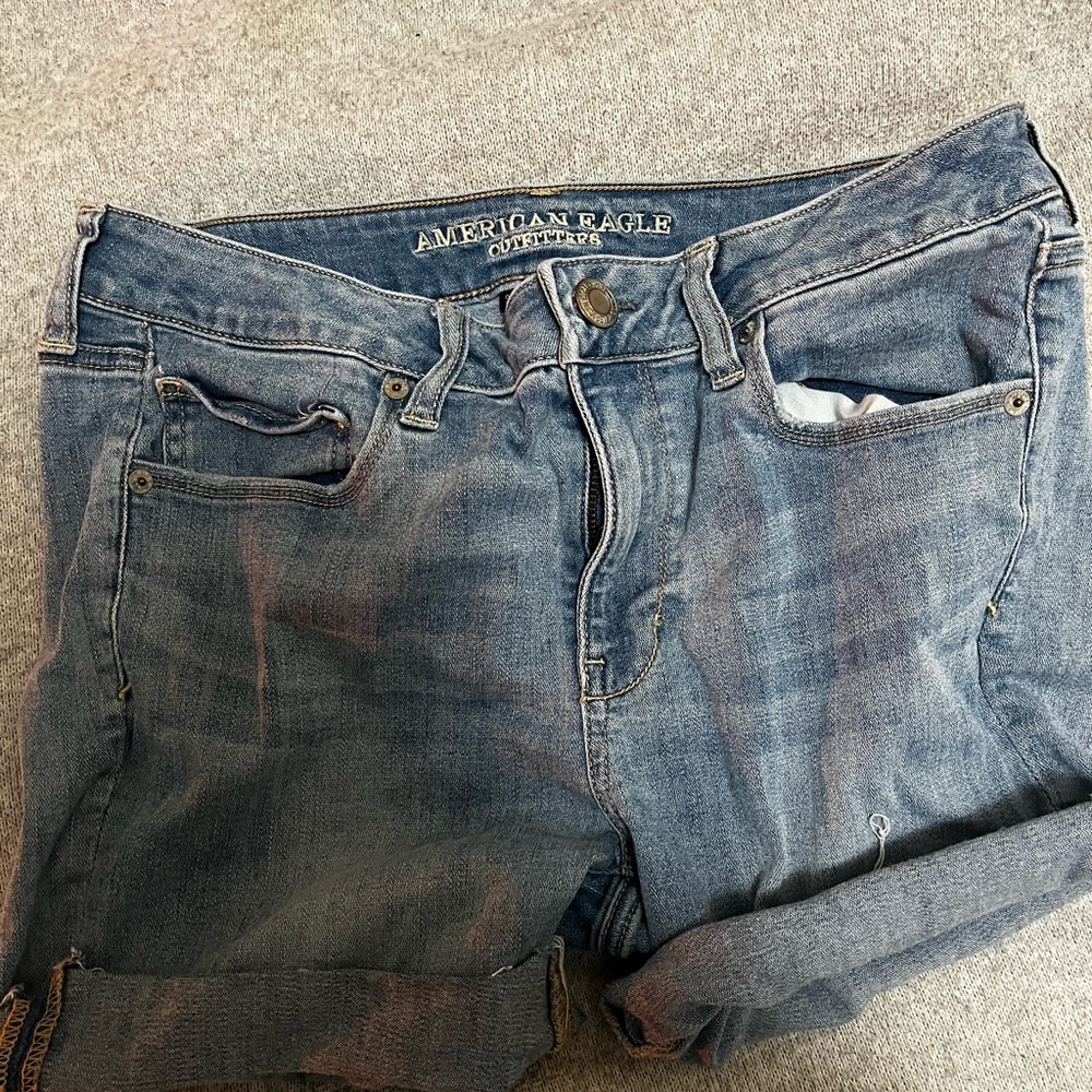 American Eagle Outfitters Women's Distressed Blue Cropped Jeans